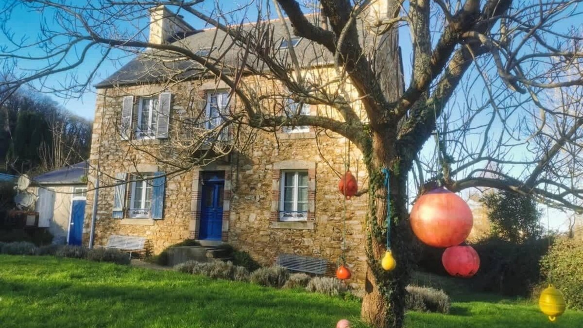 Saint-Jean-du-Doigt House | Ker Yaël Spacious Authentic - Near Bourg & Mer