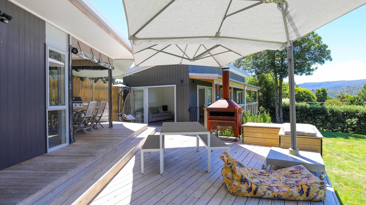 Lake Tarawera House | Kereru Rest - Quirky Two Bedroom Pod Style Lake House | Lake Tarawera