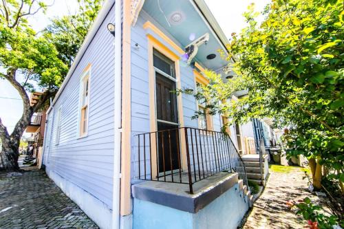 Seventh Ward House | Kerlerec Victorian Cottage - Steps to French Qtr.