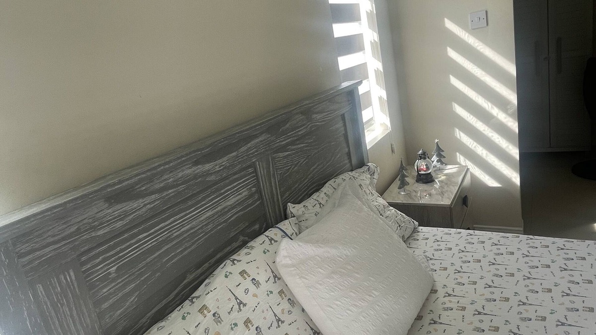 Portmore Apartment | Kesue's Bellevue 2Br apartment, steps away from the beach!