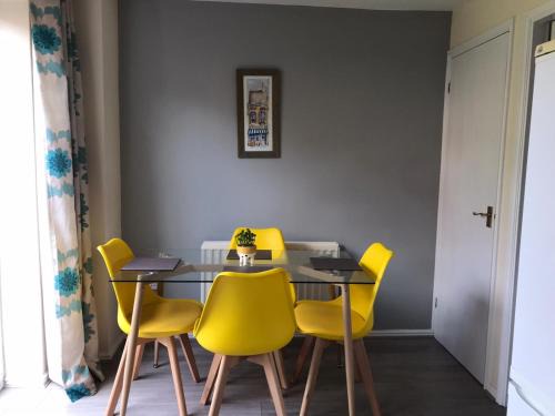 Kettering House | Kettering Leisure Holiday Home