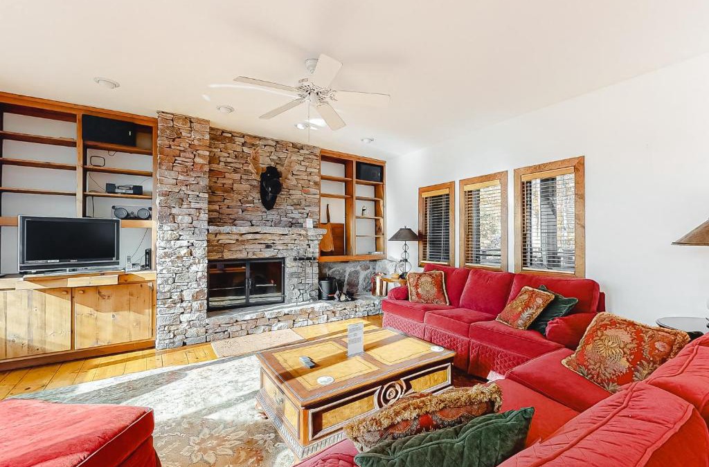 Ludlow Apartment | Kettle Brook G