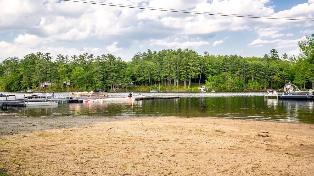 South Casco Cabin | Kettle Cove Cabin. Lake Sebago Beach Access. Fire pit. Grill. Blackstone. Games