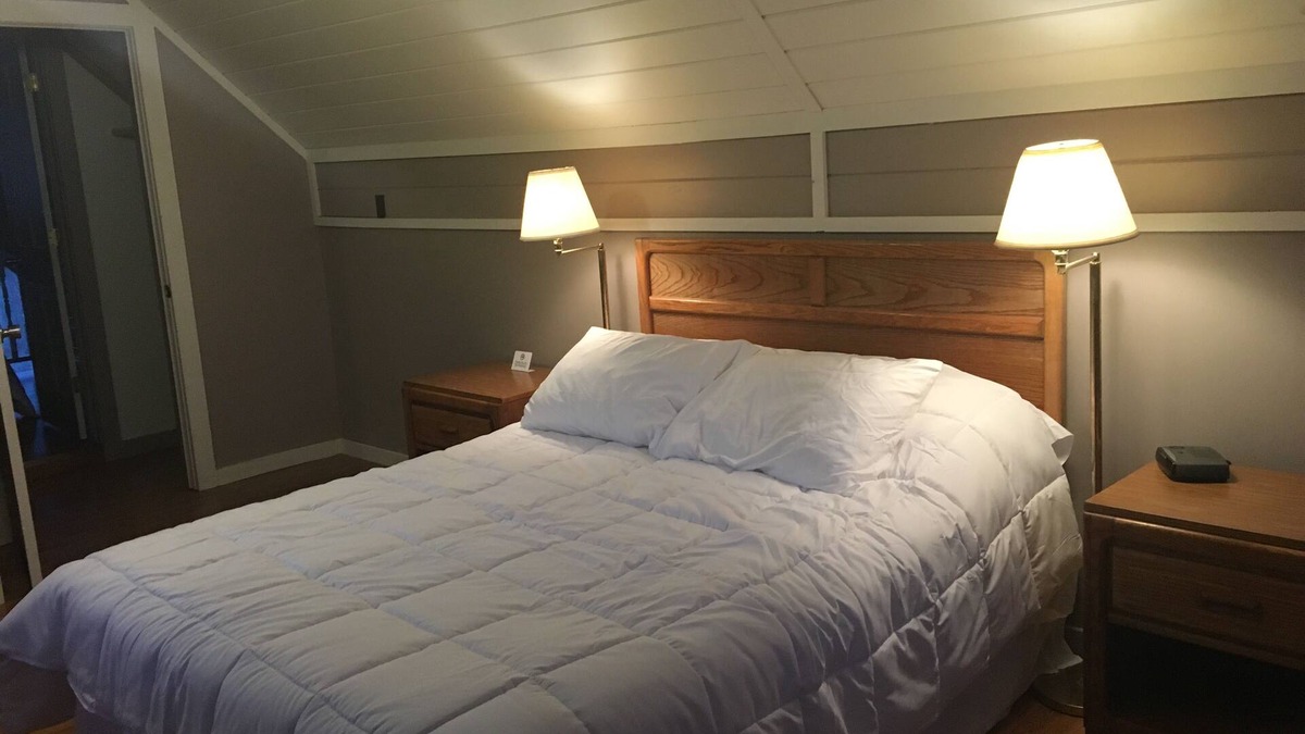 Penn Yan Cabin | Keuka Hydaway Charming Cabin in a Quiet Setting