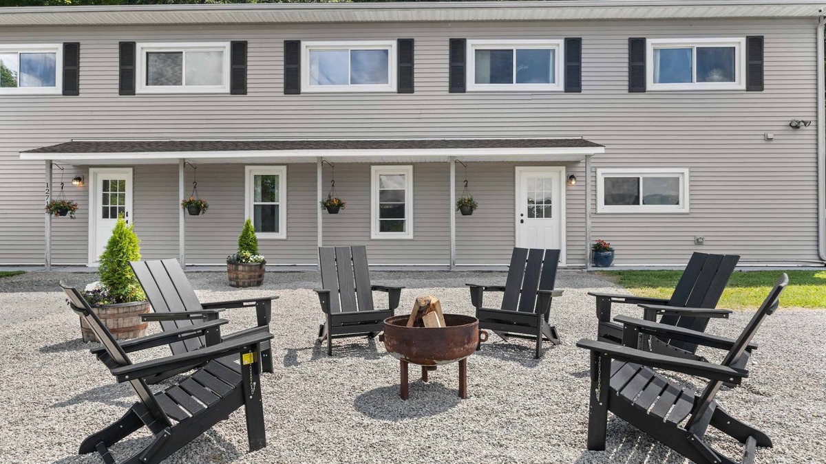 Hammondsport House | Keuka Lake View + Firepit + Wineries Nearby