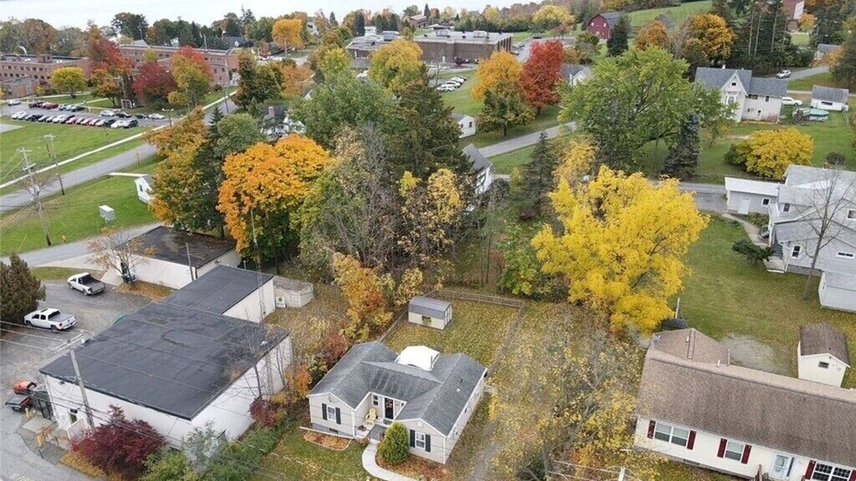 Keuka Park House | Keuka Park Charmer - walk to the lake!