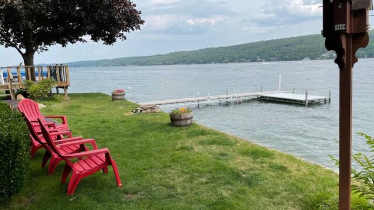 Town of Jerusalem Cottage | Keukation - A Beautiful Lakefront Home.