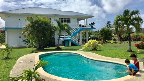 Lowlands Resort | Kevin's Court