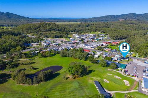 Kew House | Kew Golf Shack