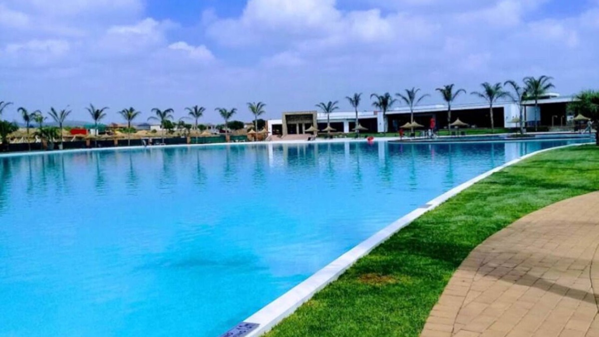 Tshwane Apartment | Keyless entry-The Blyde (Crystal clear lagoon and pool). Pretoria