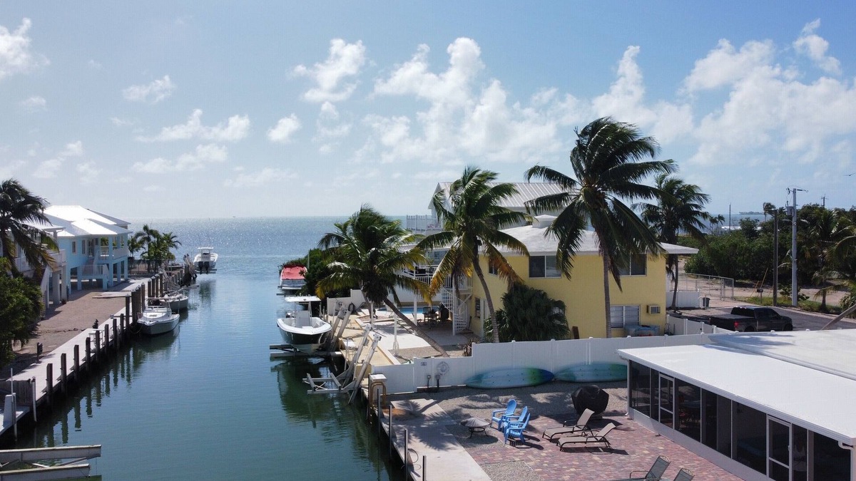 Marathon Cottage | Keys Waterfront Half-Duplex, Ocean side 37' Dock,