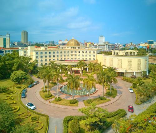 Mong Cai Hotel | Khách sạn Quốc tế Lợi Lai - Li Lai International Hotel