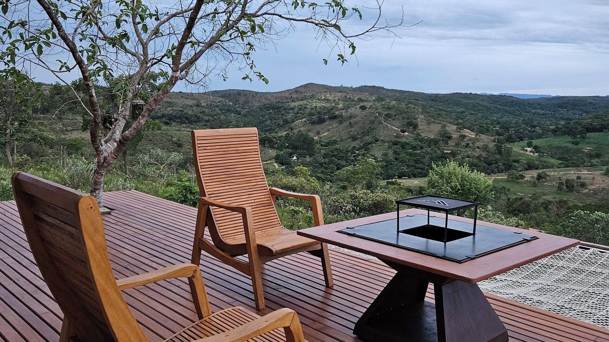 Jaboticatubas Ski Chalet | Khaya Chalés 01: Chalé de Luxo na Serra com Hidro