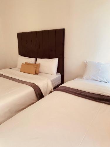 Ekurhuleni House | khayelihle guest house