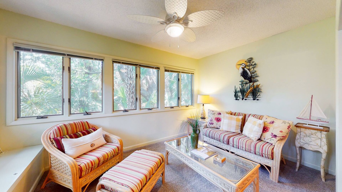 West Beach Cottage | Kiawah Resort snowbird hideaway with AC, steps to beach, near golf & tennis
