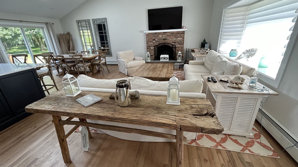 The Heights House | Kick back and unwind