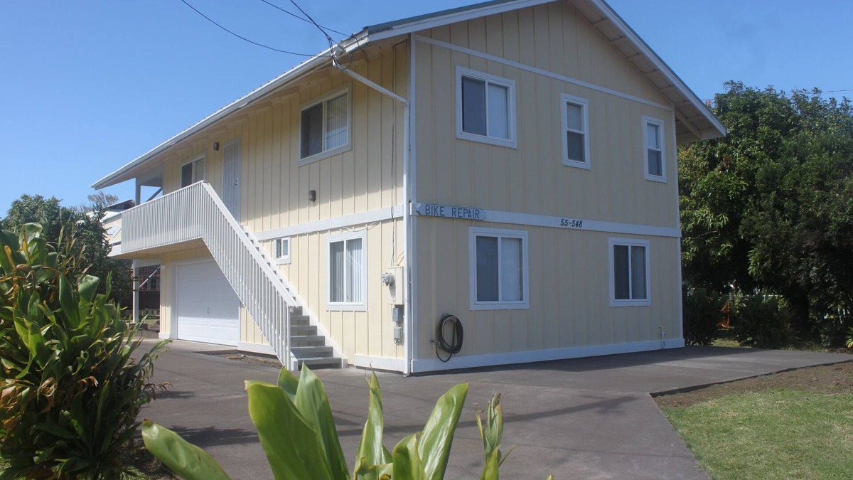 Hawi Apartment | Kick Back and Kick Your Shoes Off