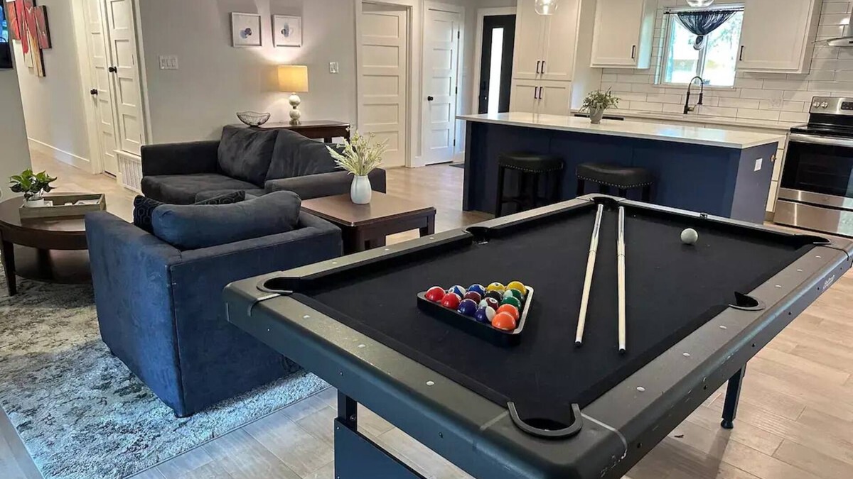 Elgin House | Kick Back, Play, Relax, Enjoy! Weekly Discounts