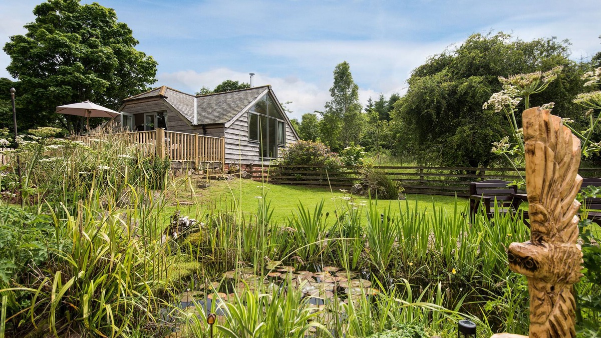 Ellemford Cottage | KIDCLEUGH HIDE, pet friendly, with open fire in Duns
