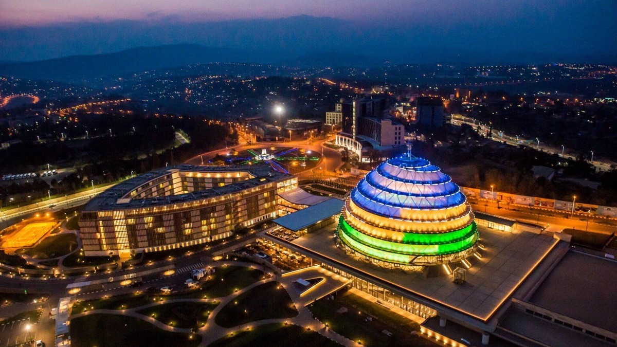 Kigali House | Kigali’s Hidden Gem: Quiet, Spacious Villa w/Breathtaking Views by the Airport.