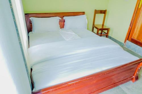 Ruhengeri House | Kigombe River Motel