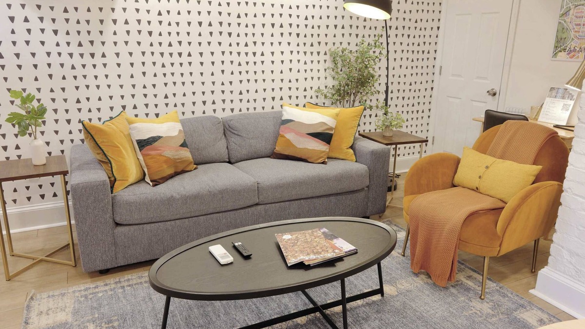 Mount Pleasant Apartment | Kilbourne Cottage in Mount Pleasant