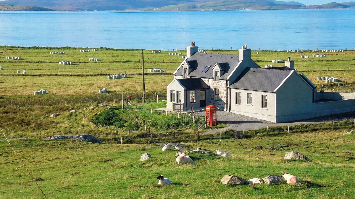 Aisgernis Cottage | Kilbride Beach Cottage