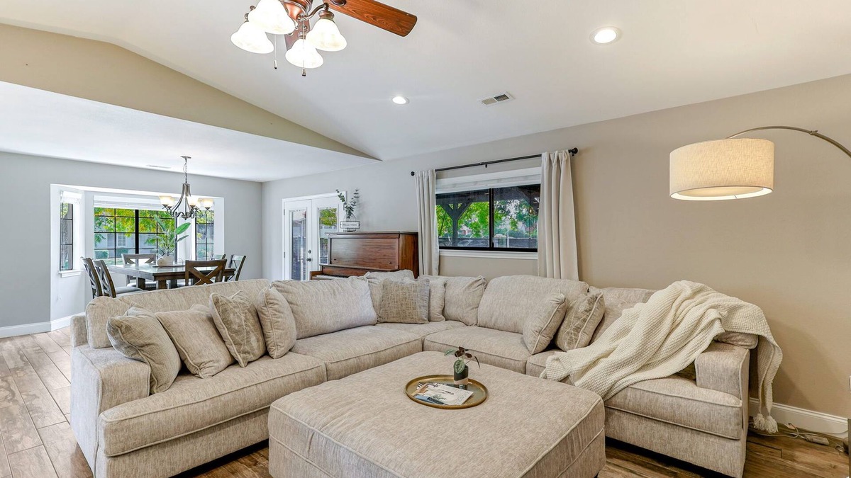 Redding House | Kildare Place | Cozy Comfortable Peaceful