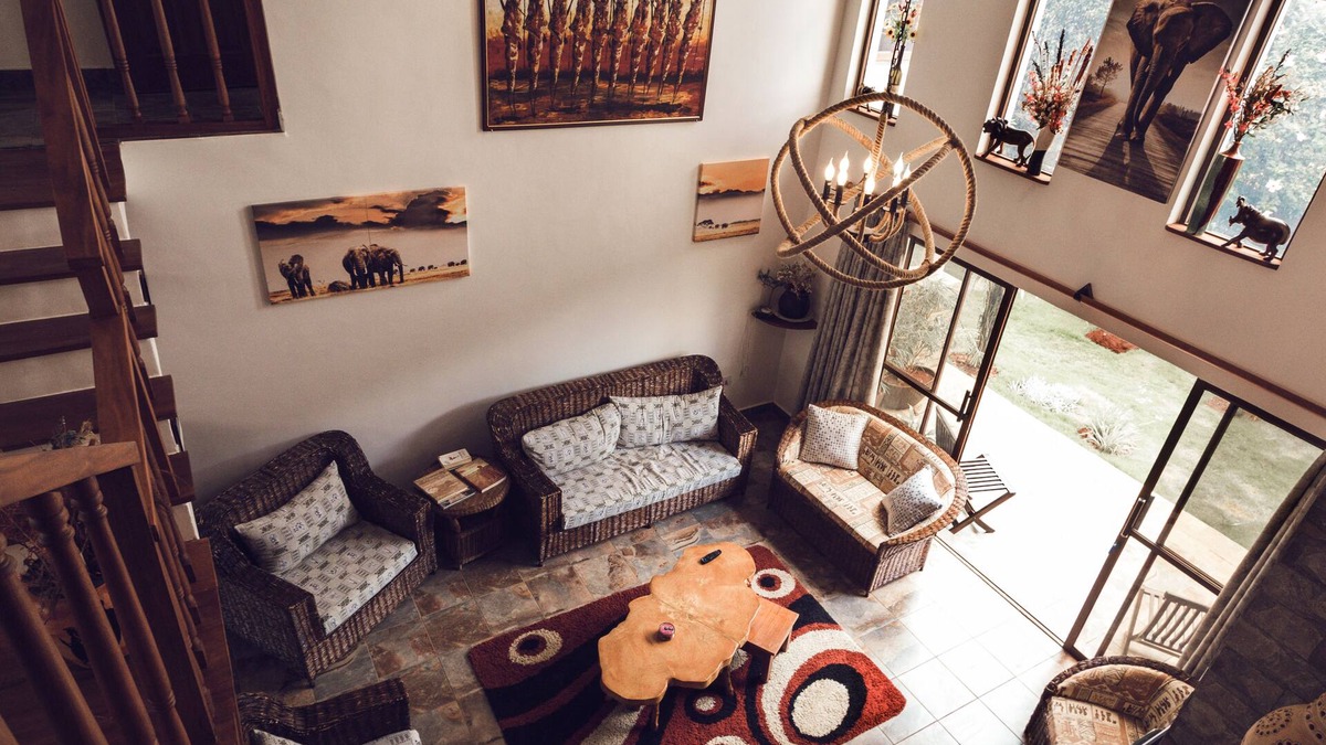 Kilimambogo Bed & Breakfast | Kilihouse B&b Large Ensuite Double Bedroom
