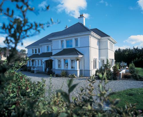 Killarney House | Killarney Lodge