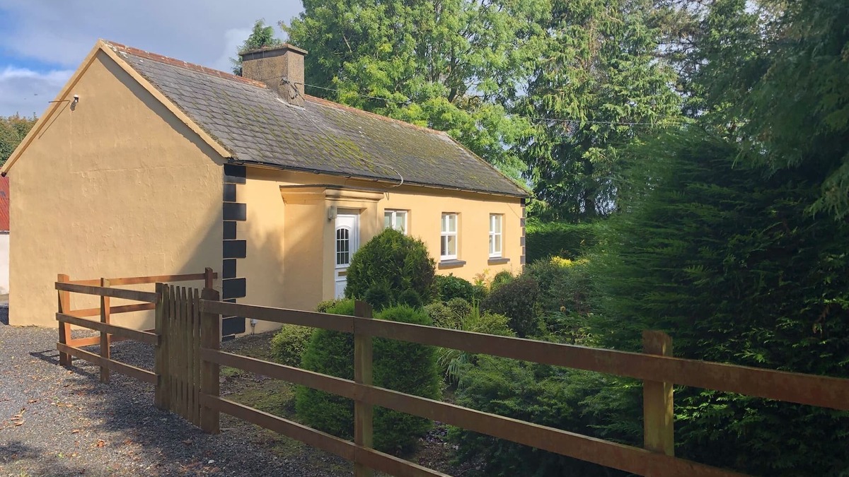 Ballylanders House | Killeen House - Cosy in the Irish Countryside
