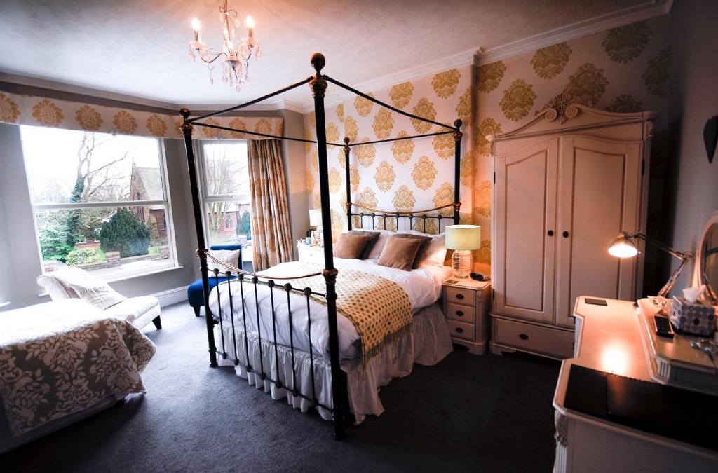 Hoole Bed & Breakfast | Kilmorey Lodge