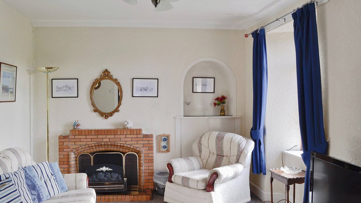 Pinmore Apartment | Kilpatrick Farm House