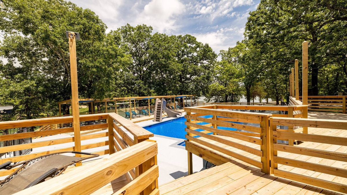 Kimberling City Hotel | Kimberling Cove C5