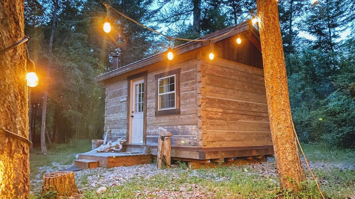 Bigfork Cabin | Kimbey's log Cabin Flathead Lake Beach Pets yes!