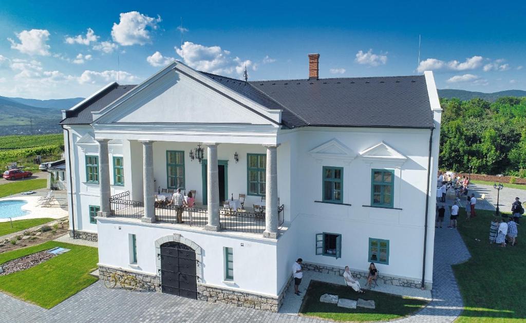 Tolcsva Hotel | Kincsem Kastély