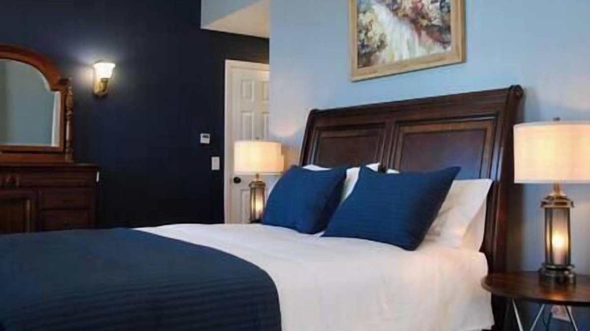 Jefferson City Apartment | Kinder Rm, The Lodge at Old City Hall