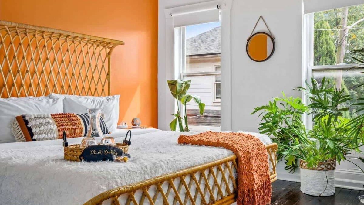 Italian Village House | King Bed - Convention - Parking Free - Short North