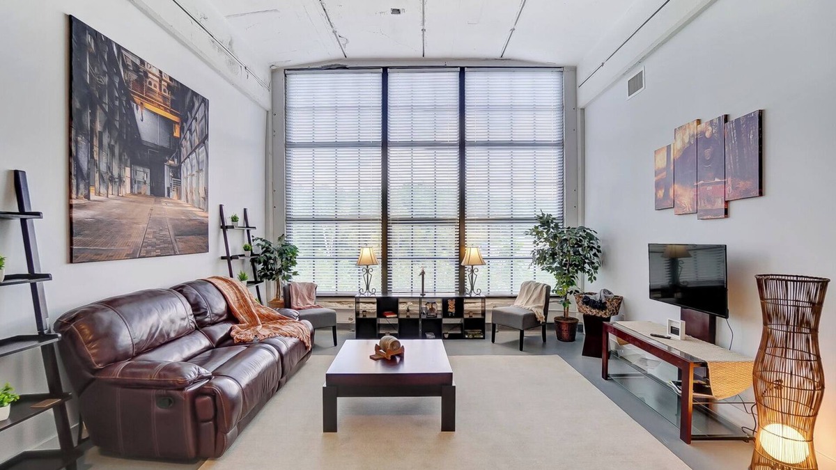 Otterbien Home Apartment | King Bed, Gym, Bike trail, Brewery on site!