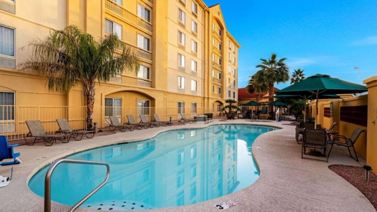 Superstition Springs Hotel | King Bed, Non- Smoking at La Quinta Inn by Wyndham Mesa Superstition Springs