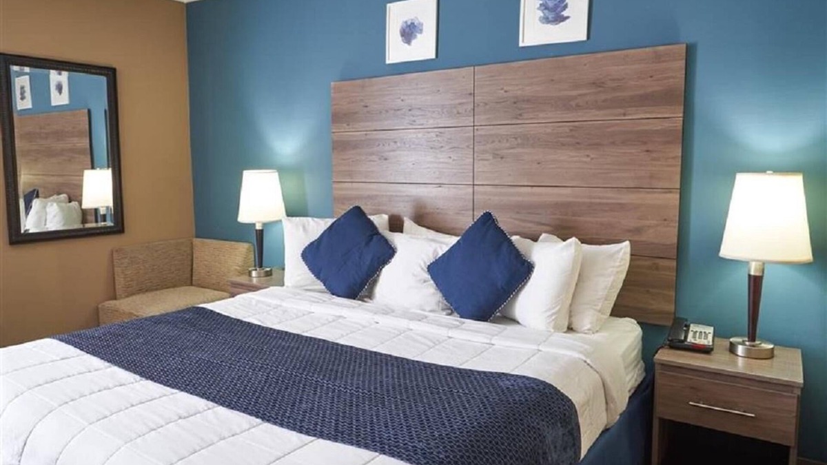 Fairhaven Hotel | King Bed Standard View