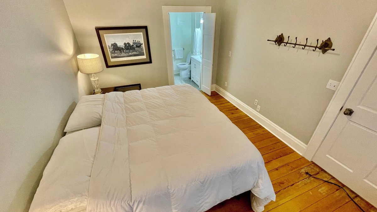 Bayfield Bed & Breakfast | King bed with private bath in renovated historic bed & breakfast. Wifi available