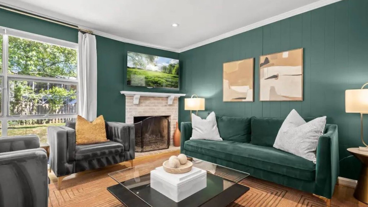 Seminary Hill House | King Beds - Xcape to a Tranquil Retreat
