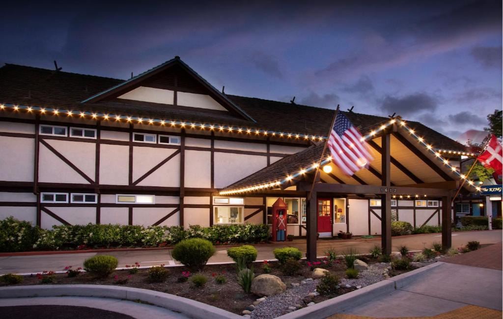 Solvang Hotel | King Frederik Inn