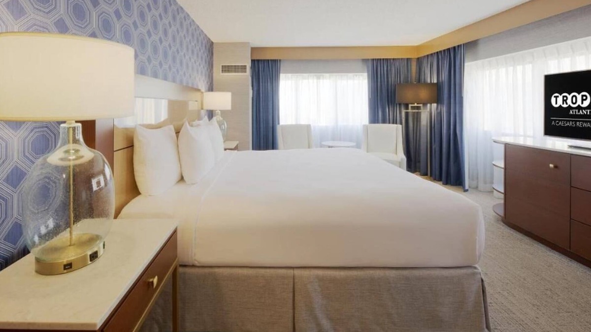 Atlantic City Hotel | King Room at a Hotel
