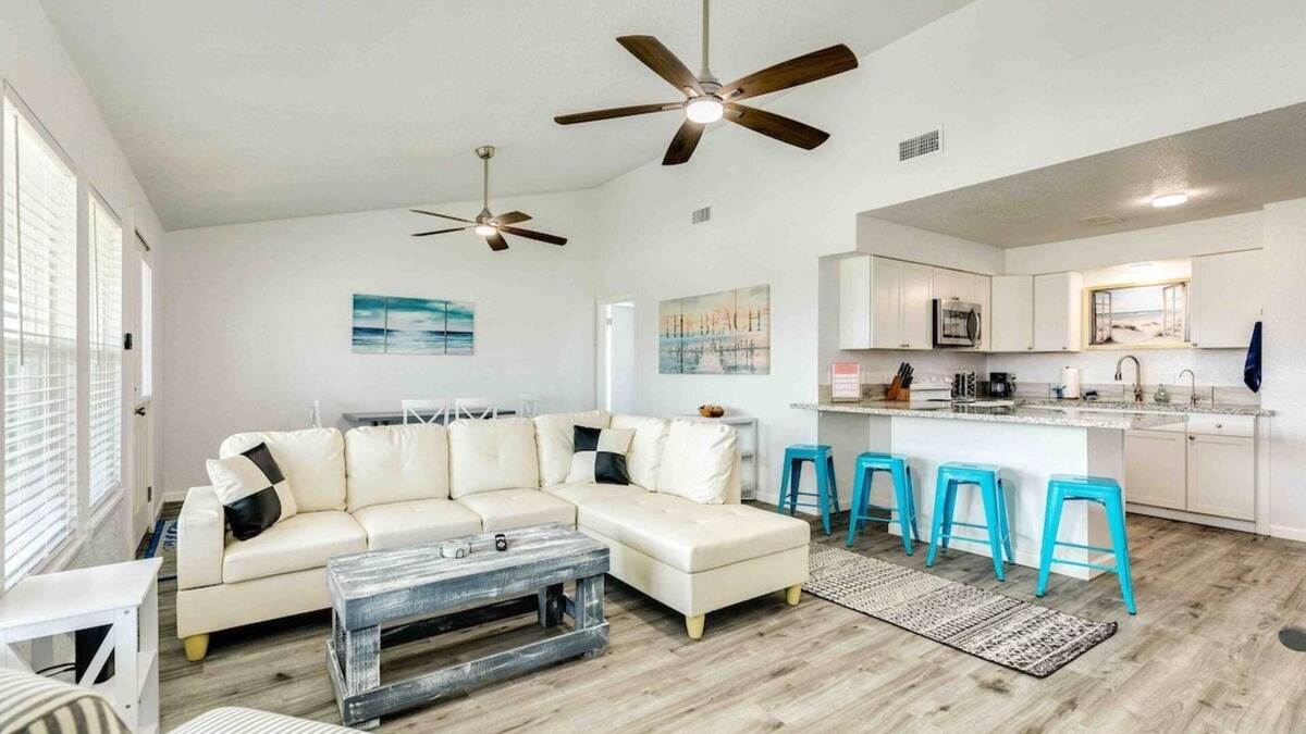 Freeport House | King's Castle - Bay & Beach View - Family Friendly