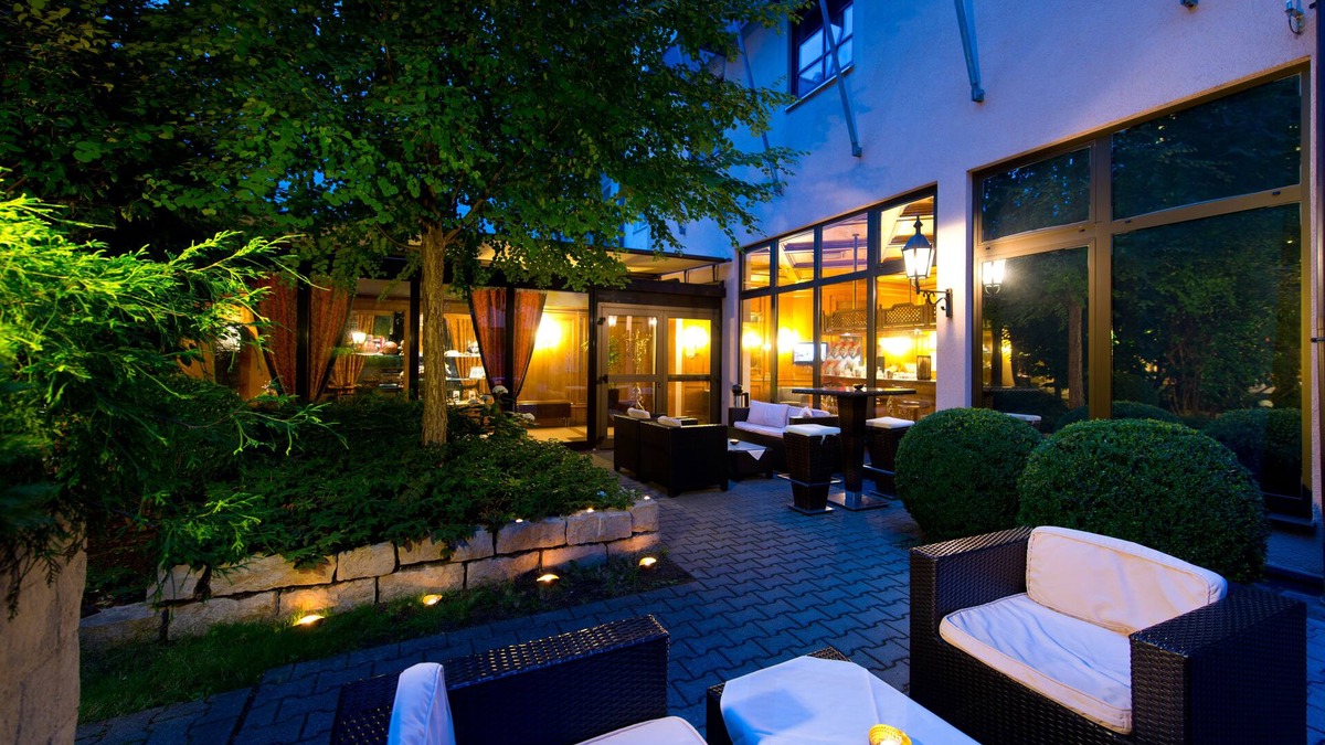 Augustenstraße Hotel | KING's HOTEL Center Superior