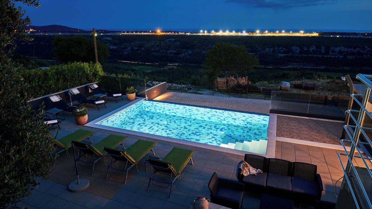 Popovici Apartment | King size apartment with swimming pool