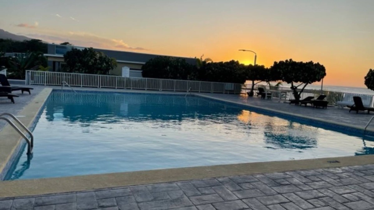 St. Ann's Bay Villa | KING SIZE Villa with Pool and beach
