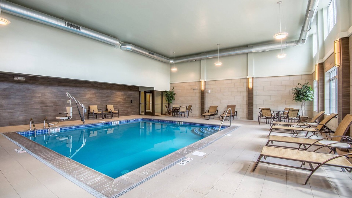 East Texas Condo | King Suite | Free Breakfast + 24-hour Business Center